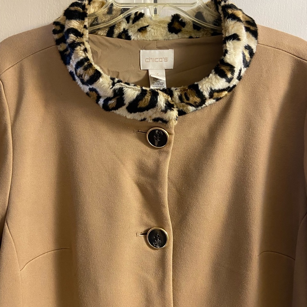 Chico's Camel Faux Fur Collar Button Front Jacket XL - Picture 4 of 8